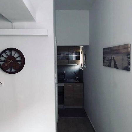 Urban Apartment In Heraklion Center Екстериор снимка
